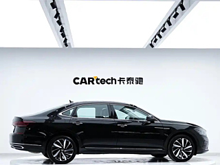 VOLKSWAGEN PASSAT 2023