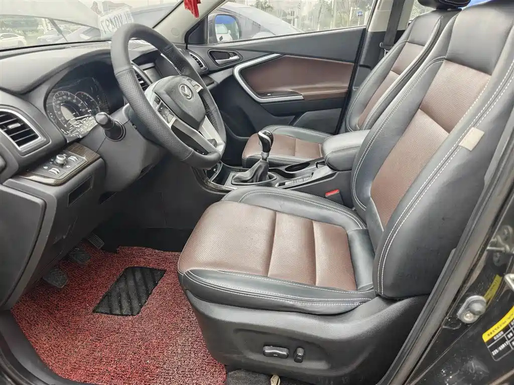 BAIC S6 2016