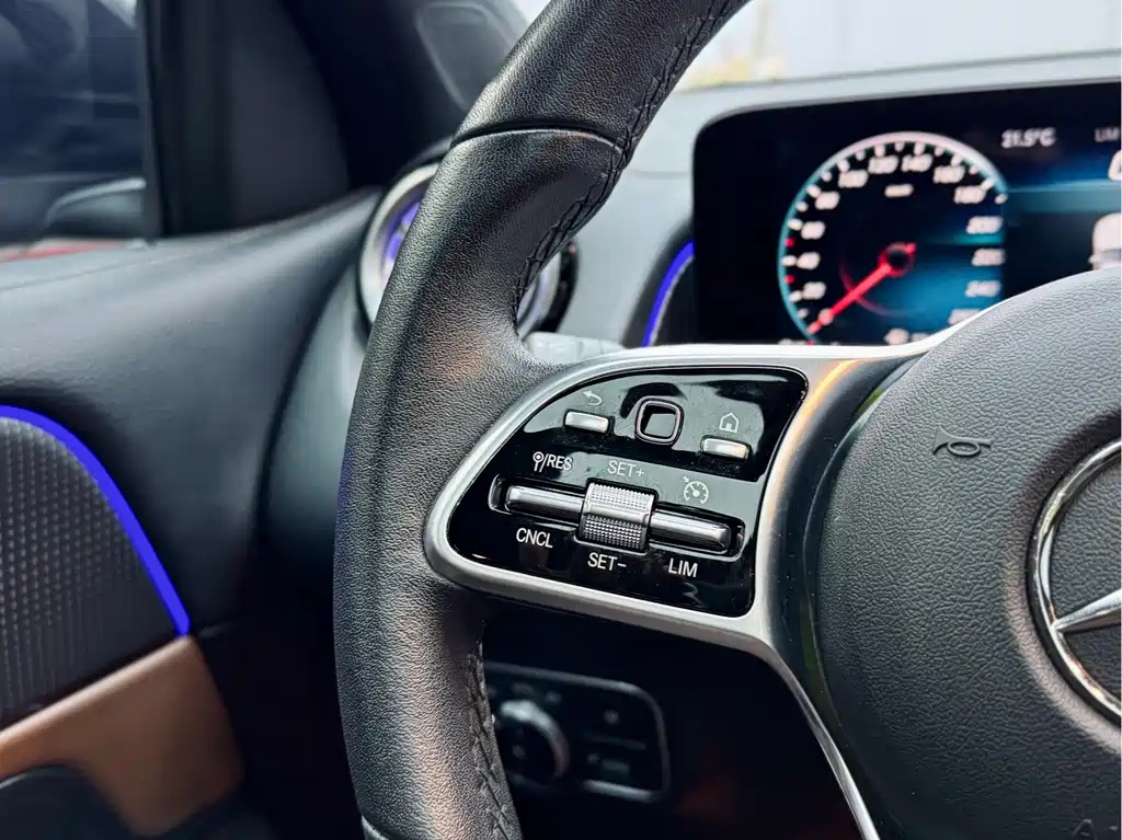 MERCEDES BENZ GLB 2021