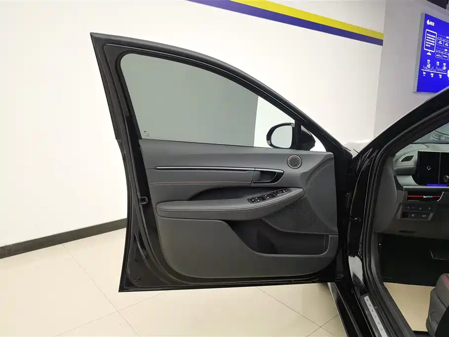 HYUNDAI SONATA 2024
