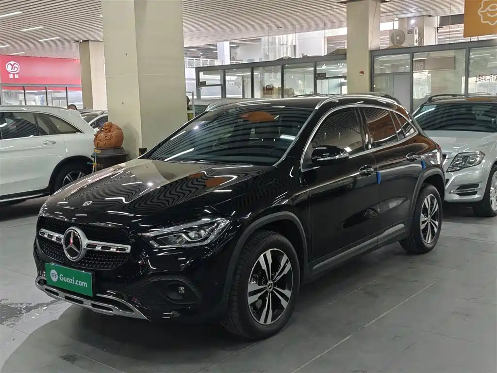 MERCEDES BENZ GLA 2023