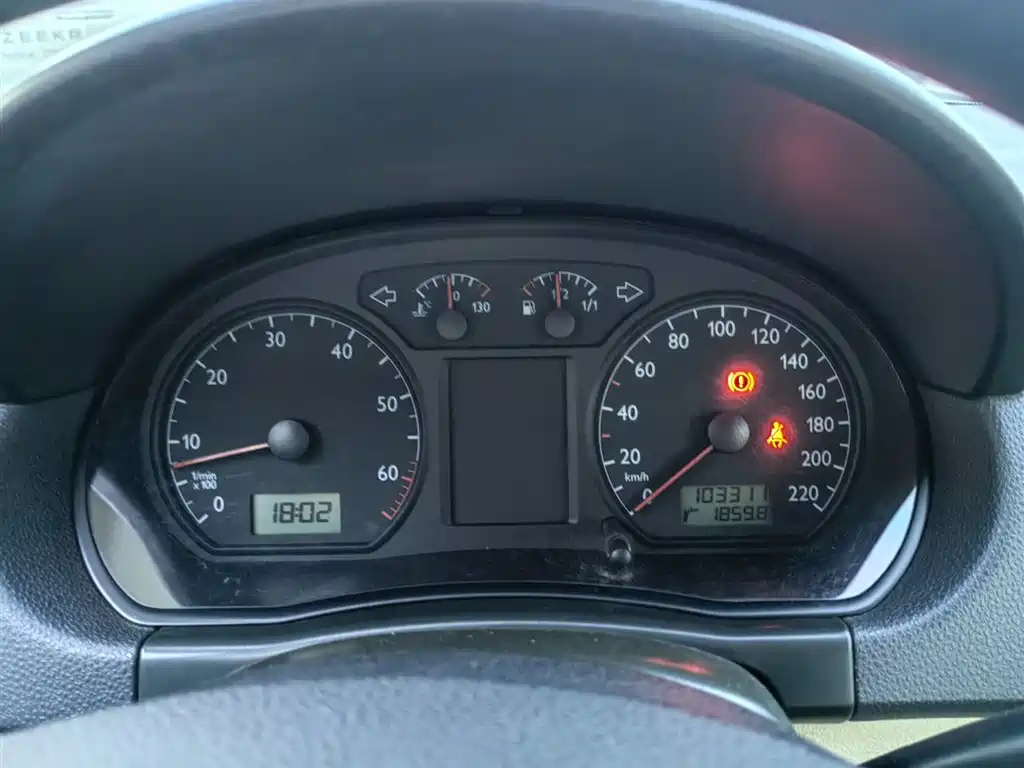 VOLKSWAGEN POLO 2010