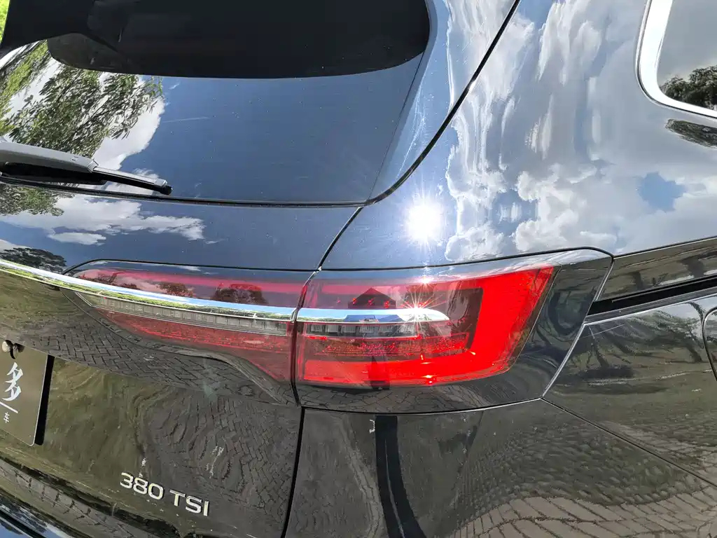 VOLKSWAGEN VILORAN 2022