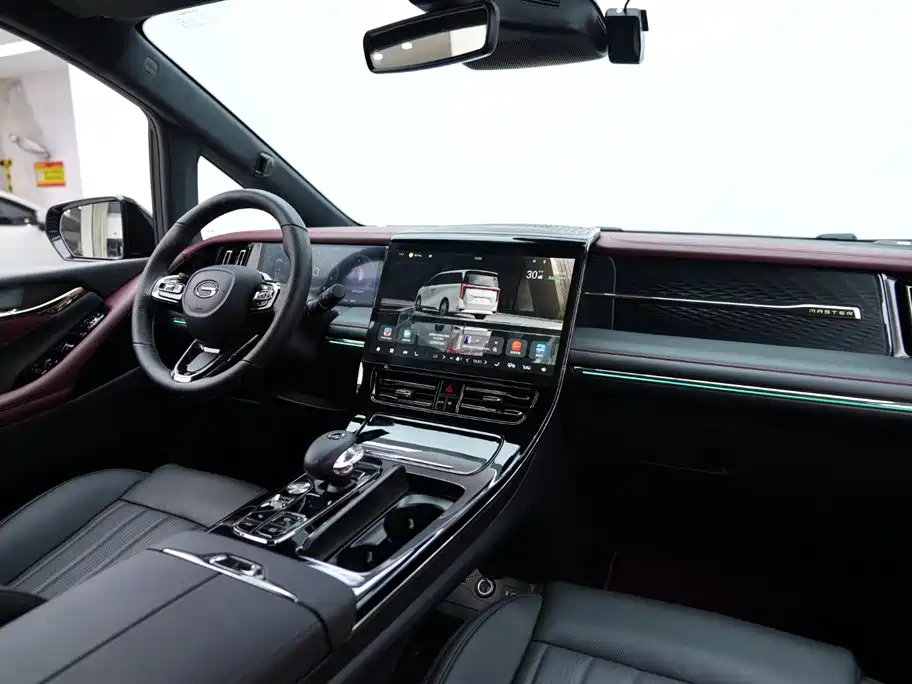 TRUMPCHI M8 2025