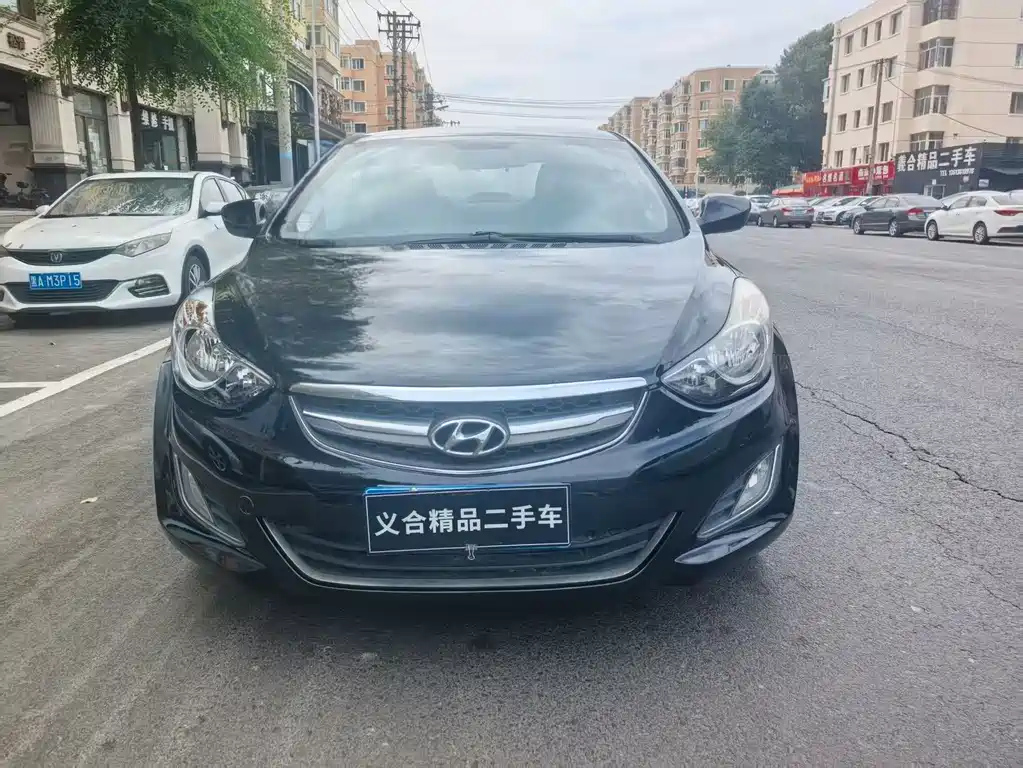 HYUNDAI ELANTRA 2015