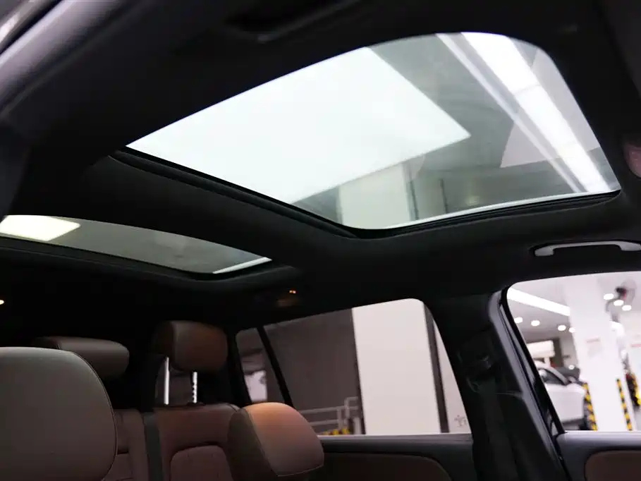 MERCEDES BENZ GLB 2022