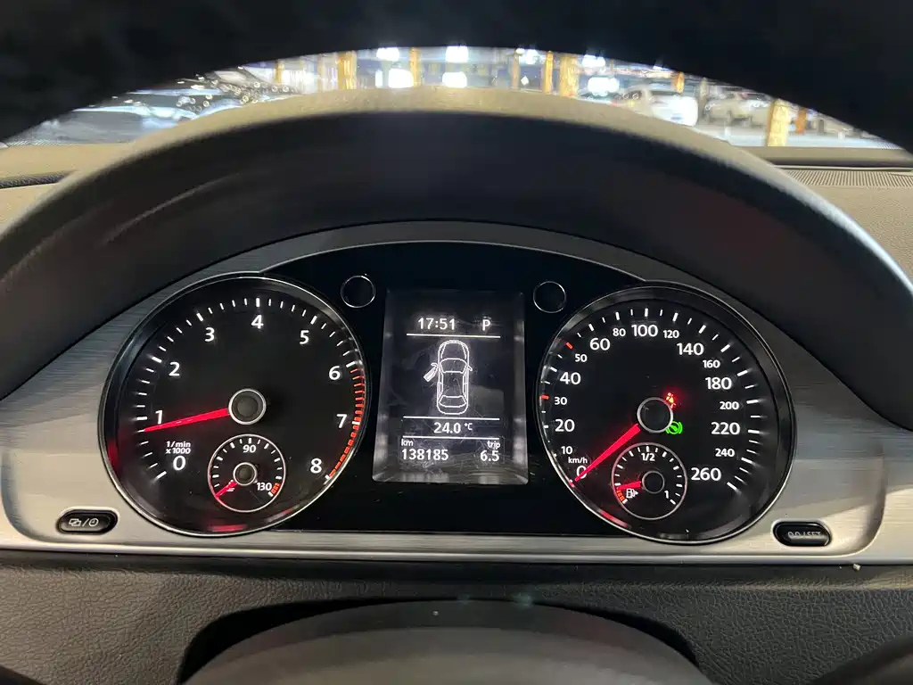 VOLKSWAGEN MAGOTAN 2015