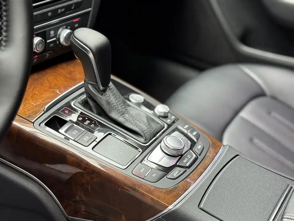 AUDI A6L 2016