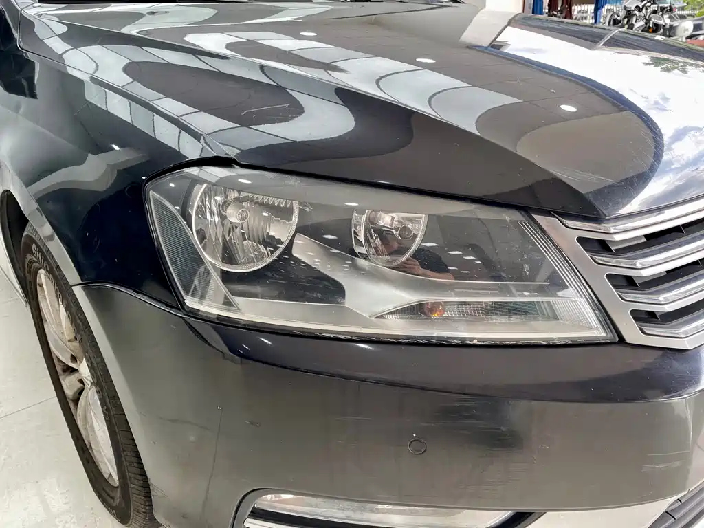 VOLKSWAGEN MAGOTAN 2012