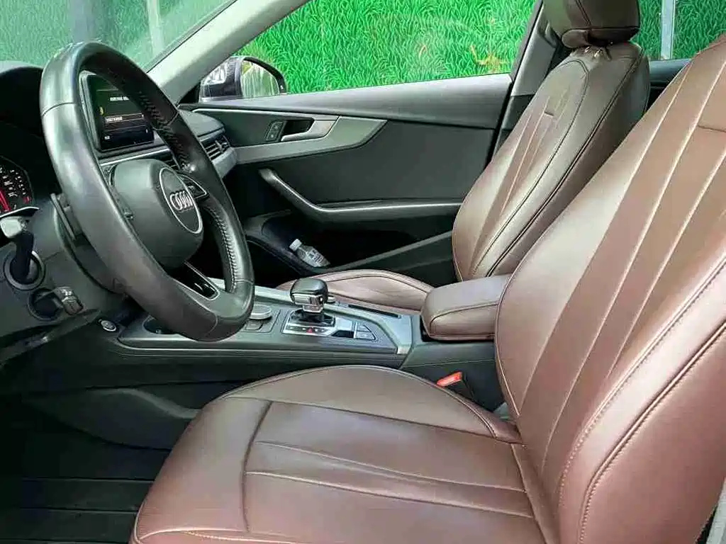 AUDI A4L 2019