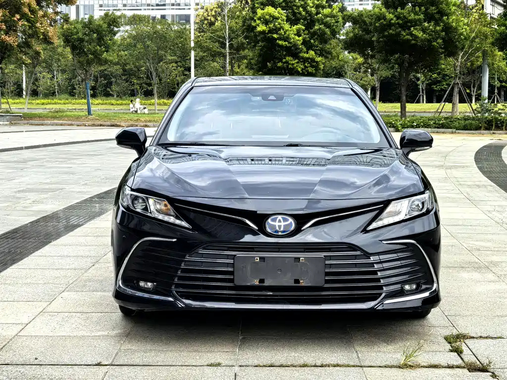 TOYOTA CAMRY 2023
