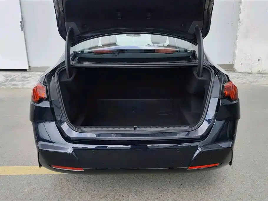BMW 2-SERIES 2025