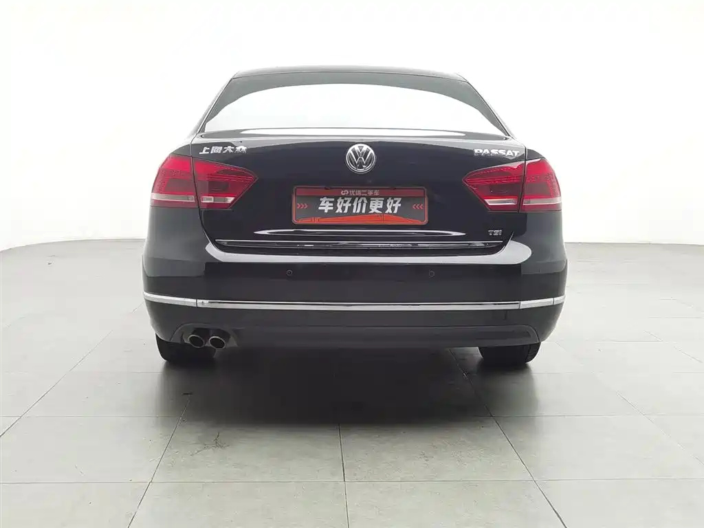 VOLKSWAGEN PASSAT 2015