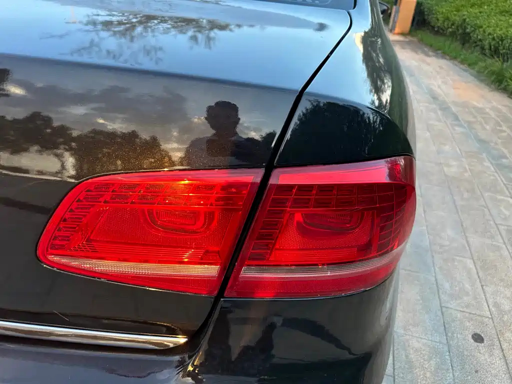 VOLKSWAGEN MAGOTAN 2012