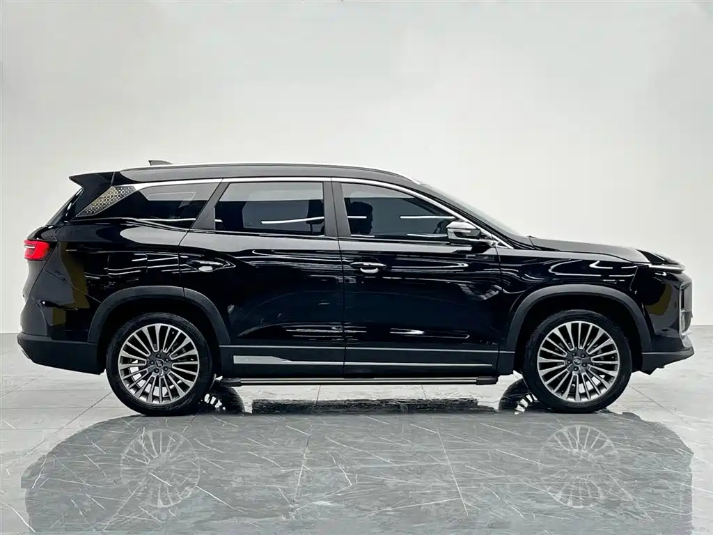 JETOUR SHANHAI L9 2025