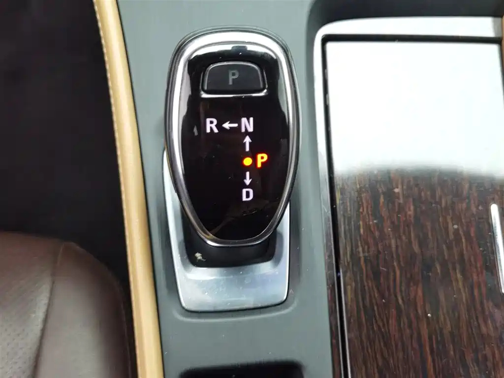 BUICK LACROSSE 2018