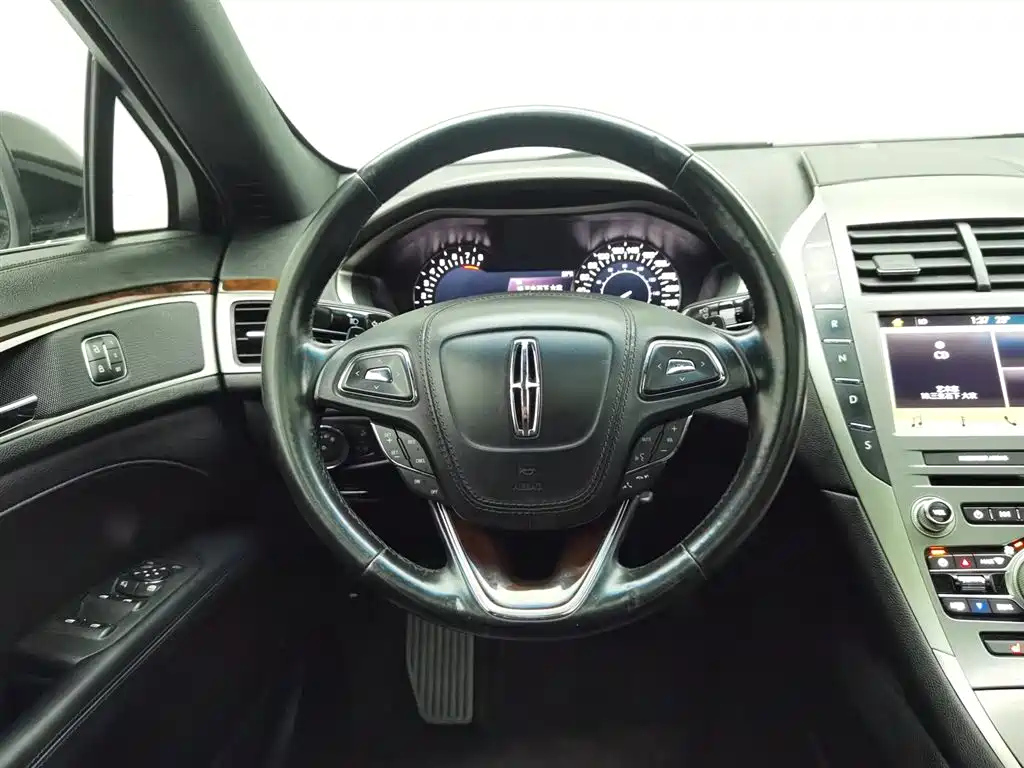 LINCOLN MKZ 2017