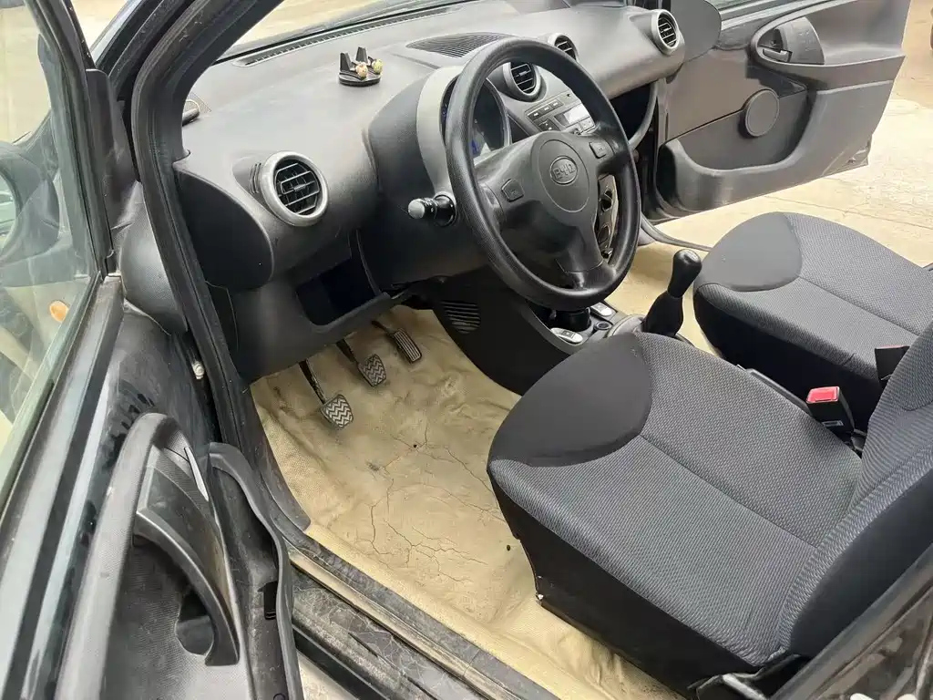 BYD F0 2012