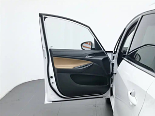 BUICK GL6  2021 YEAR 323T  HYBRID CONNECTED LUXURY 2021