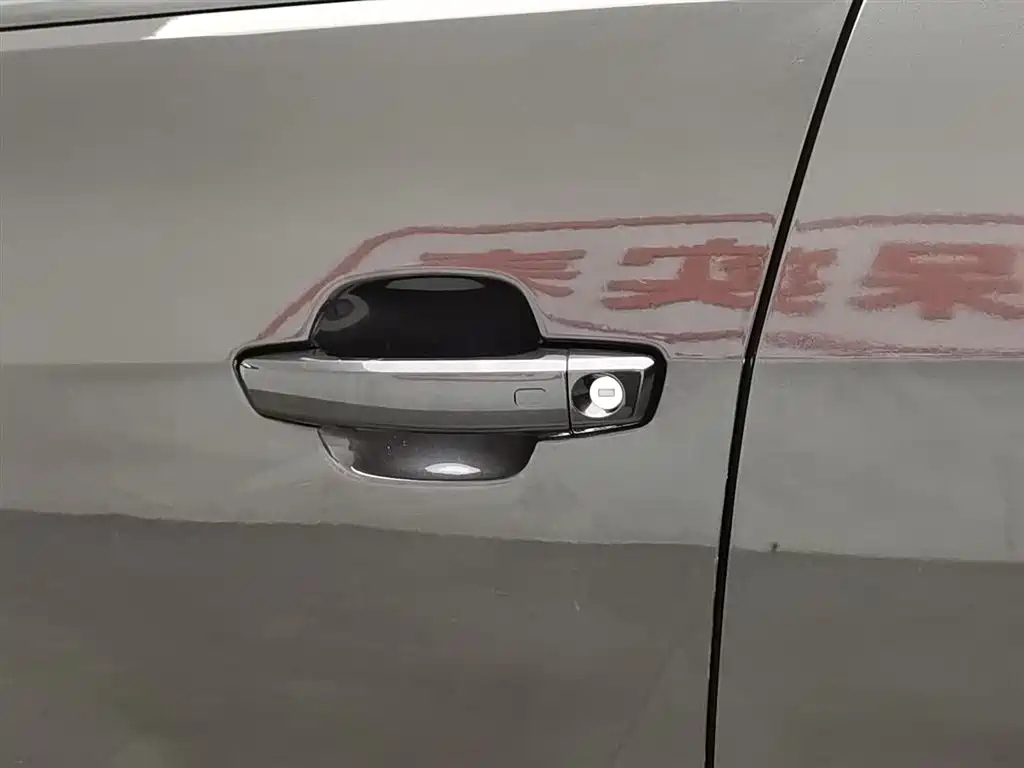 AUDI Q2L 2019