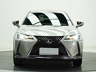 LEXUS UX  2020