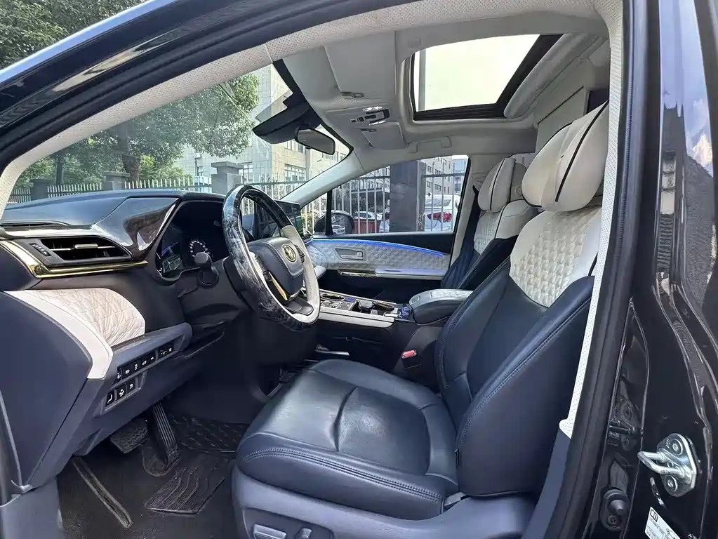 TOYOTA SIENNA SIENNA 2023