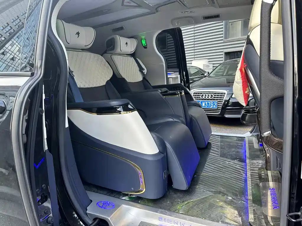 TOYOTA SIENNA SIENNA 2023