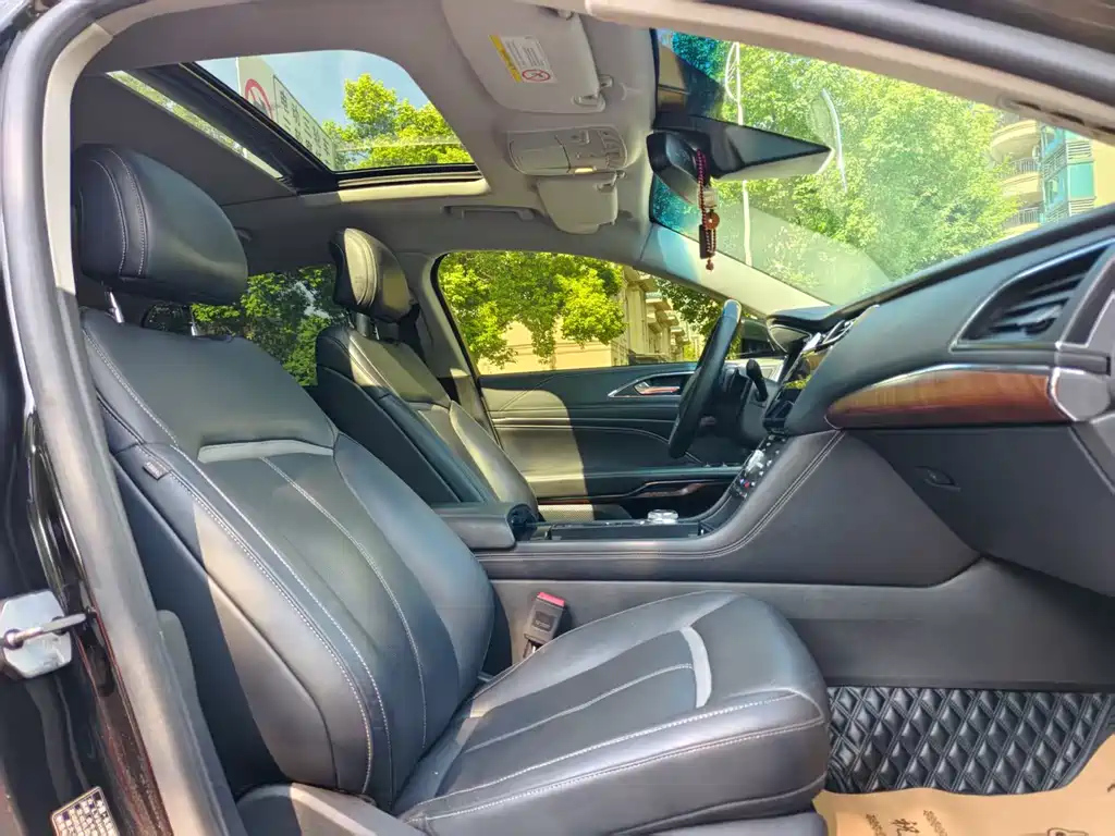 FORD TAURUS 2017