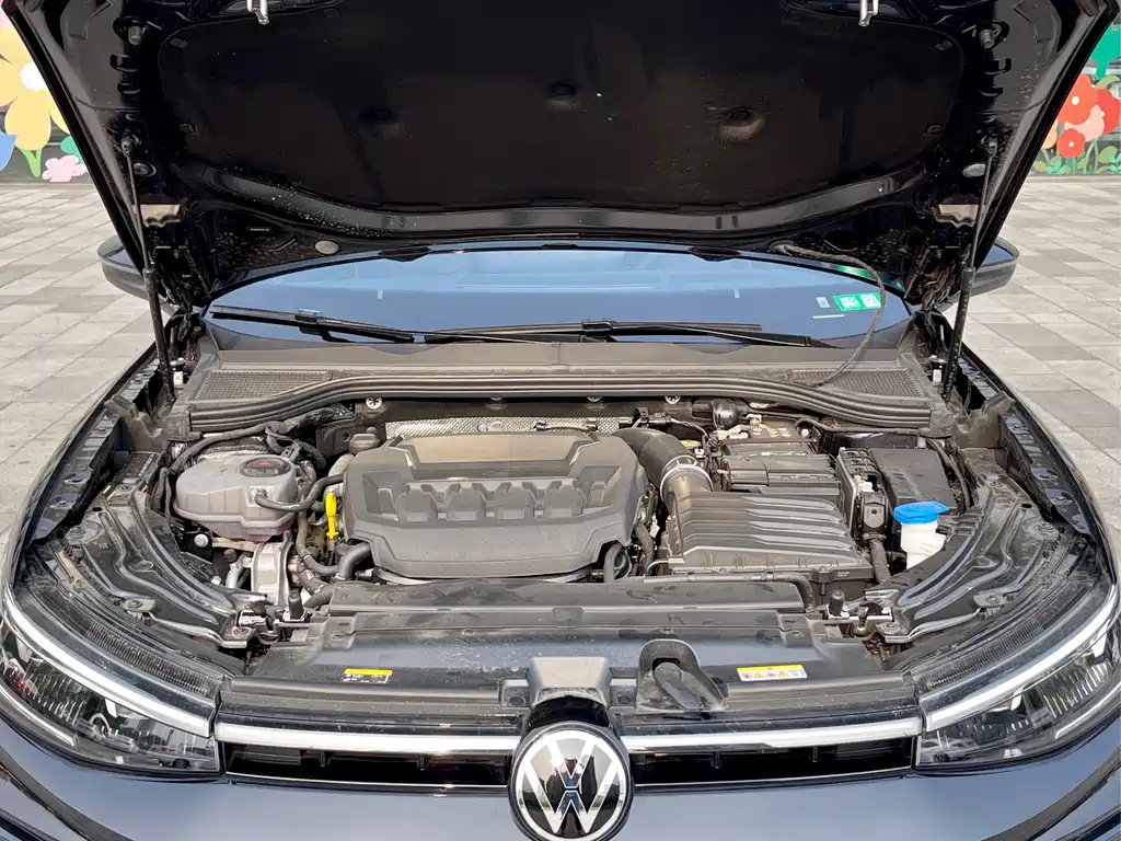 VOLKSWAGEN PASSAT 2025