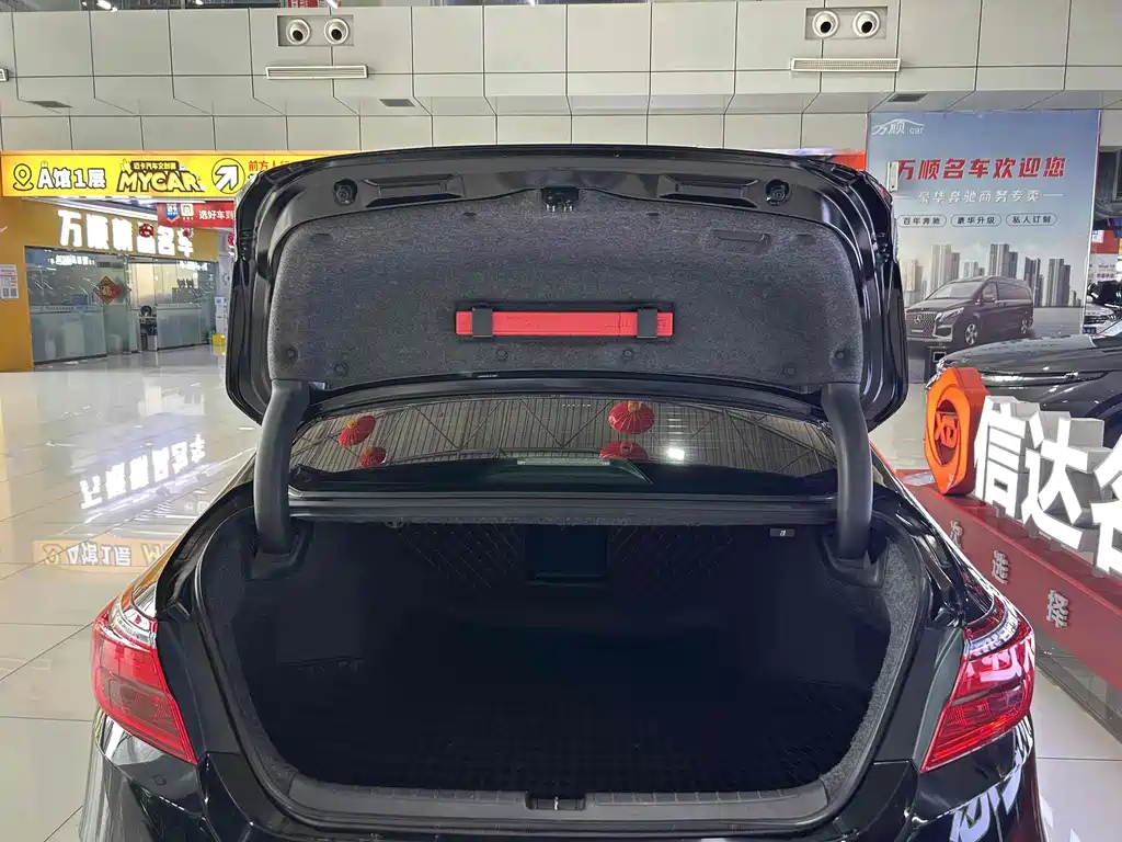 HONDA INSPIRE 2019