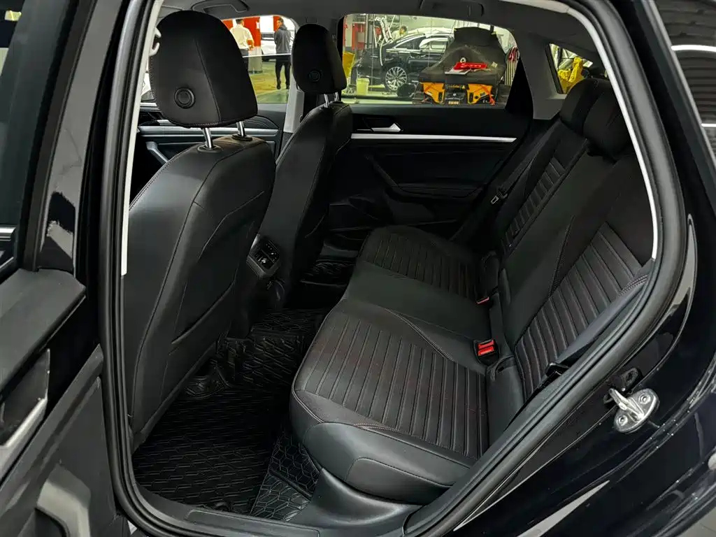 VOLKSWAGEN LAVIDA 2022