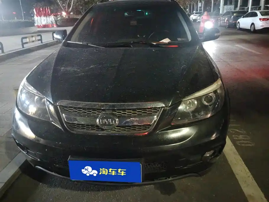 BYD S6 2015