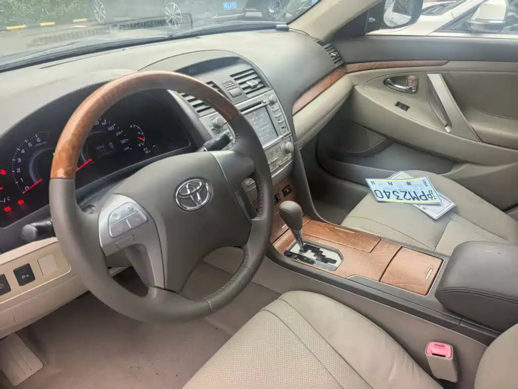 TOYOTA CAMRY 2009