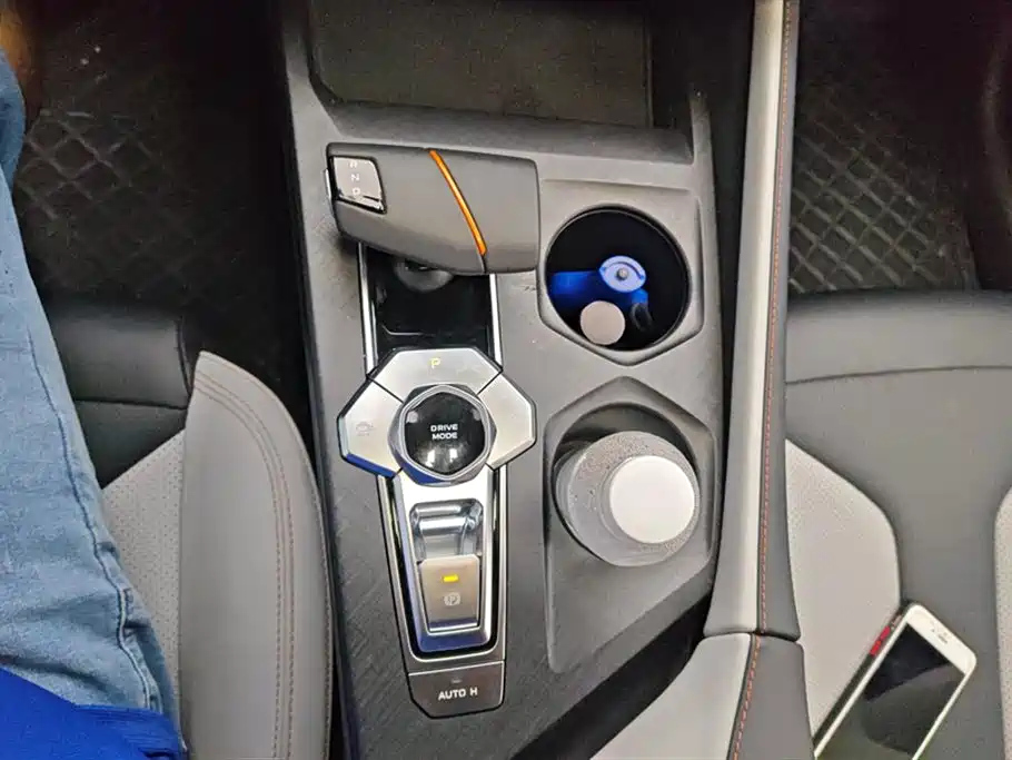 CHANGAN UNI-V SMART IDD 2024