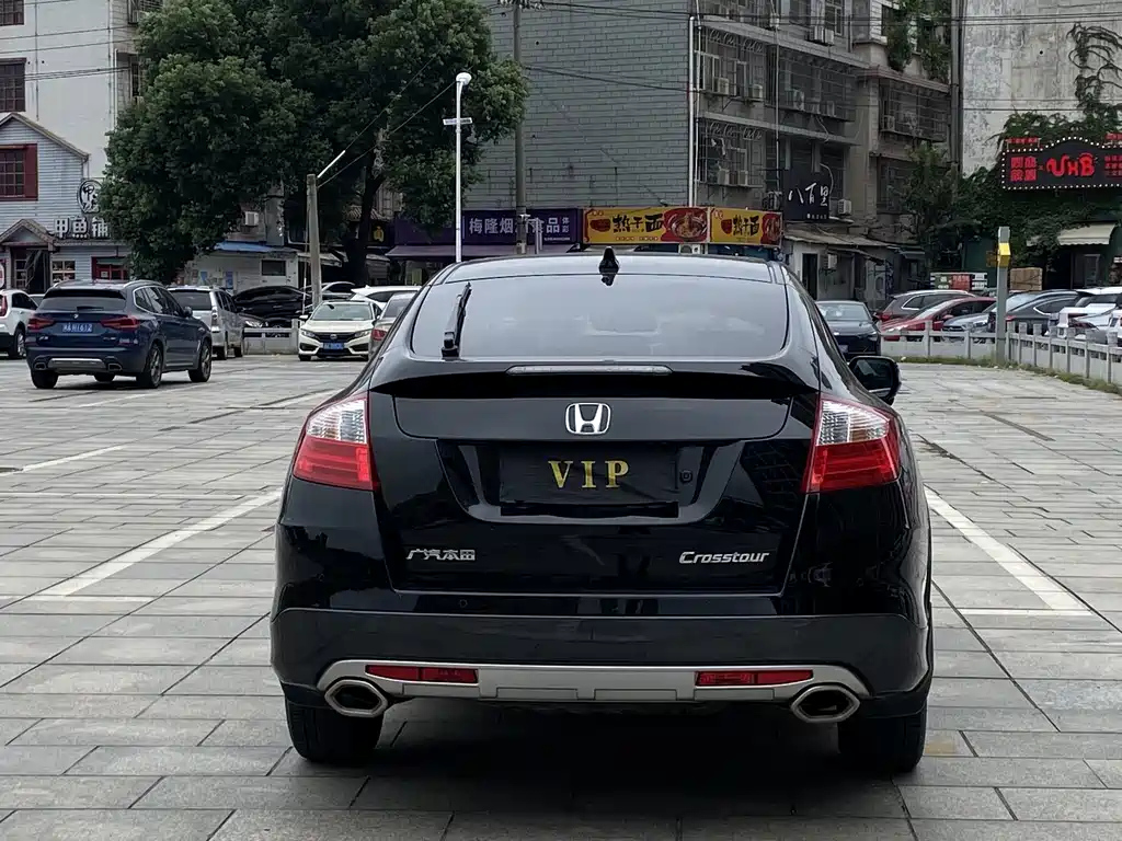 HONDA CROSSTOUR 2016