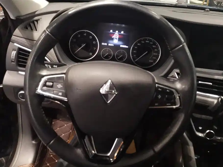 BORGWARD BX7 2016