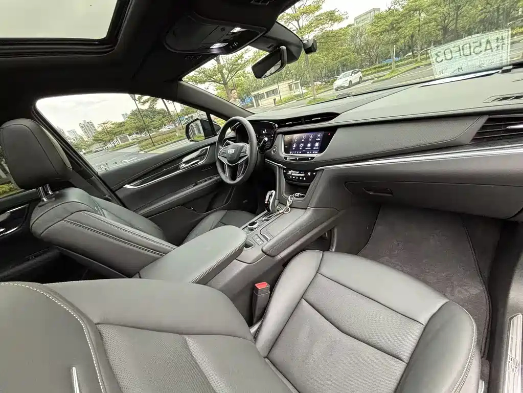 CADILLAC XT5 2020