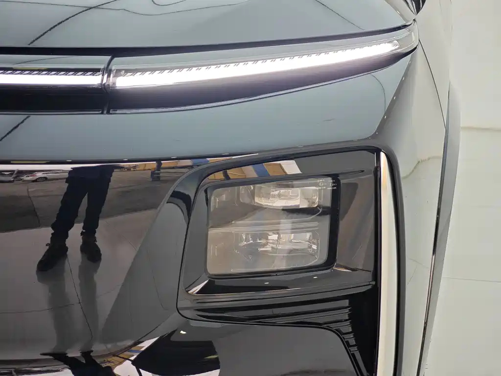 JETOUR SHANHAI L9 2025