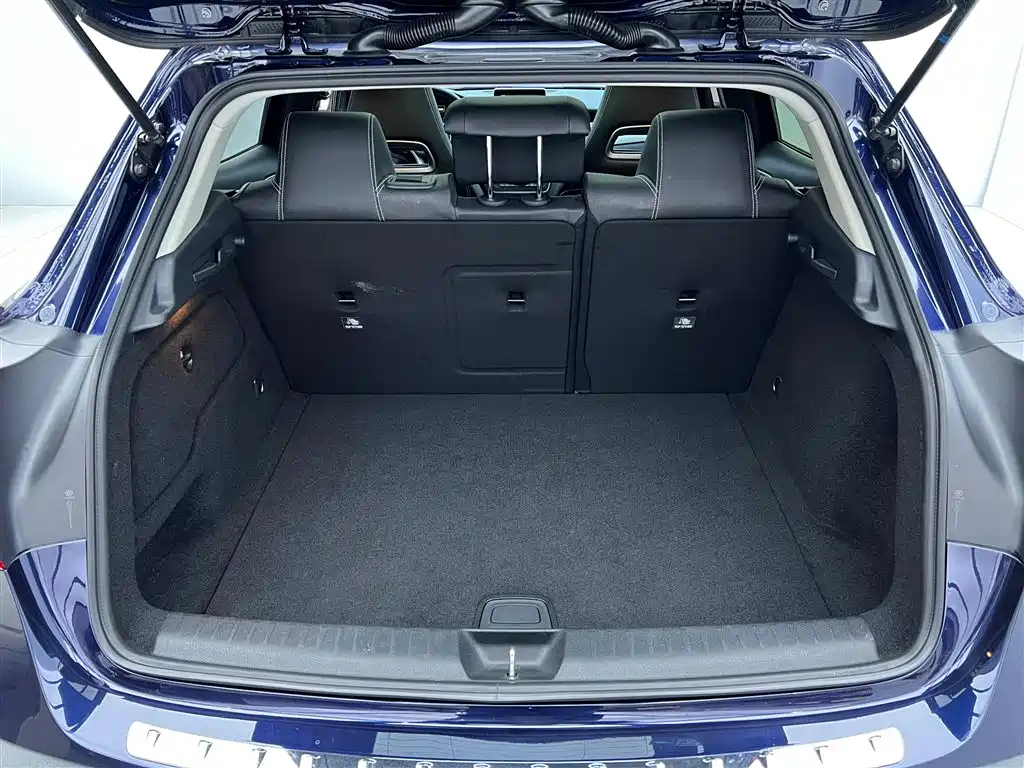 MERCEDES BENZ GLA 2016