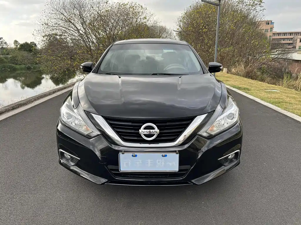 NISSAN TEANA 2016