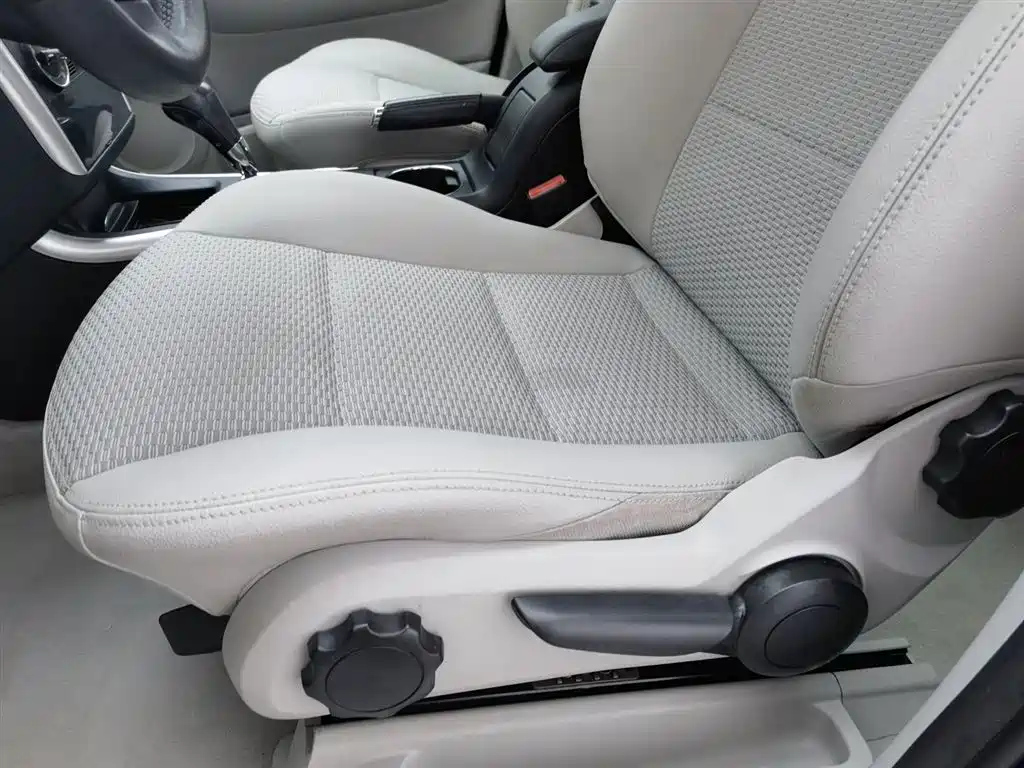 MERCEDES BENZ A-CLASS IMPORT 2011