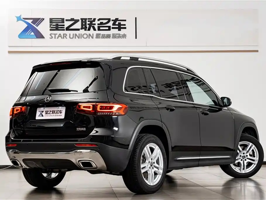 MERCEDES BENZ GLB 2023
