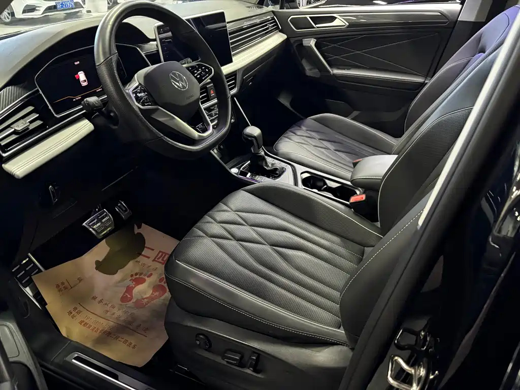 VOLKSWAGEN TIGUAN L 2022