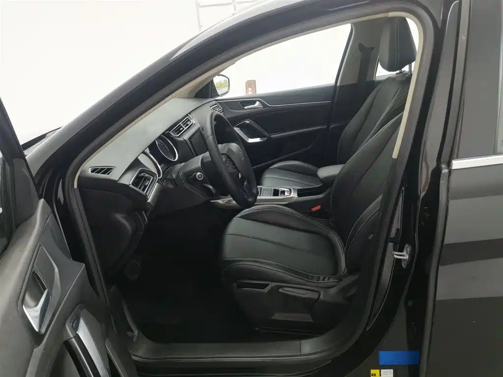 PEUGEOT 408 2015