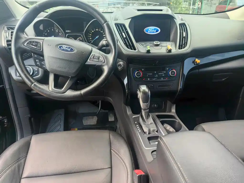 FORD ESCAPE 2018