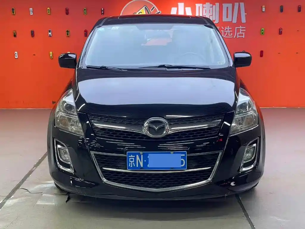MAZDA 8 2011