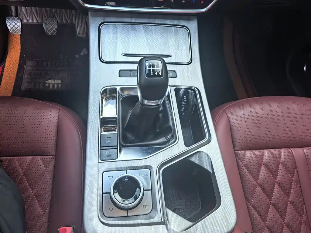 JETOUR X70 PLUS 2023