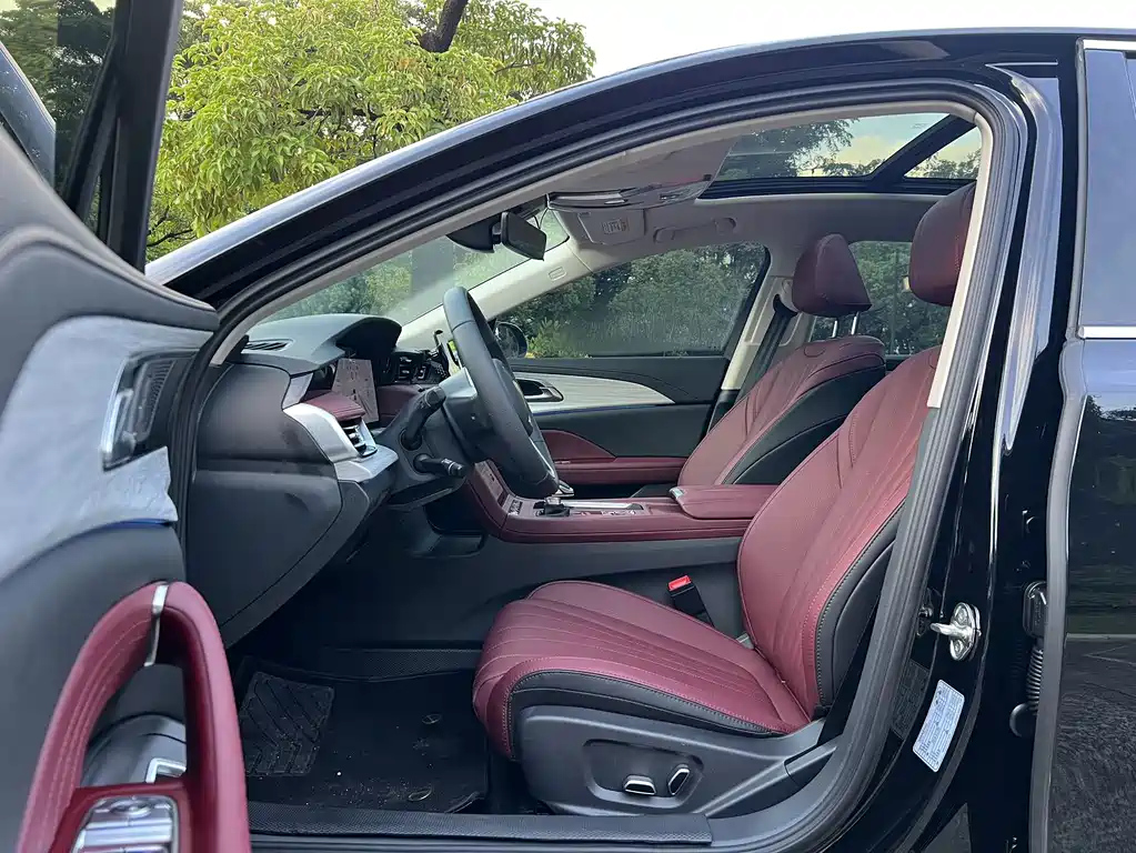 HONGQI H5 2025