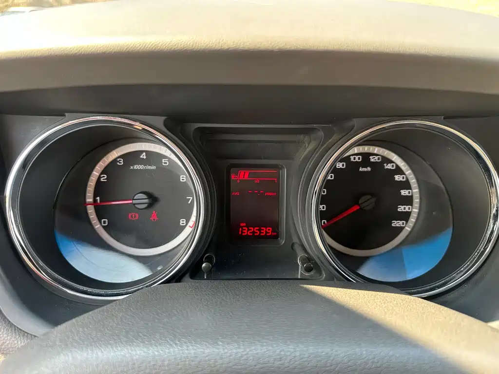 DONGFENG AEOLUS A60 2012