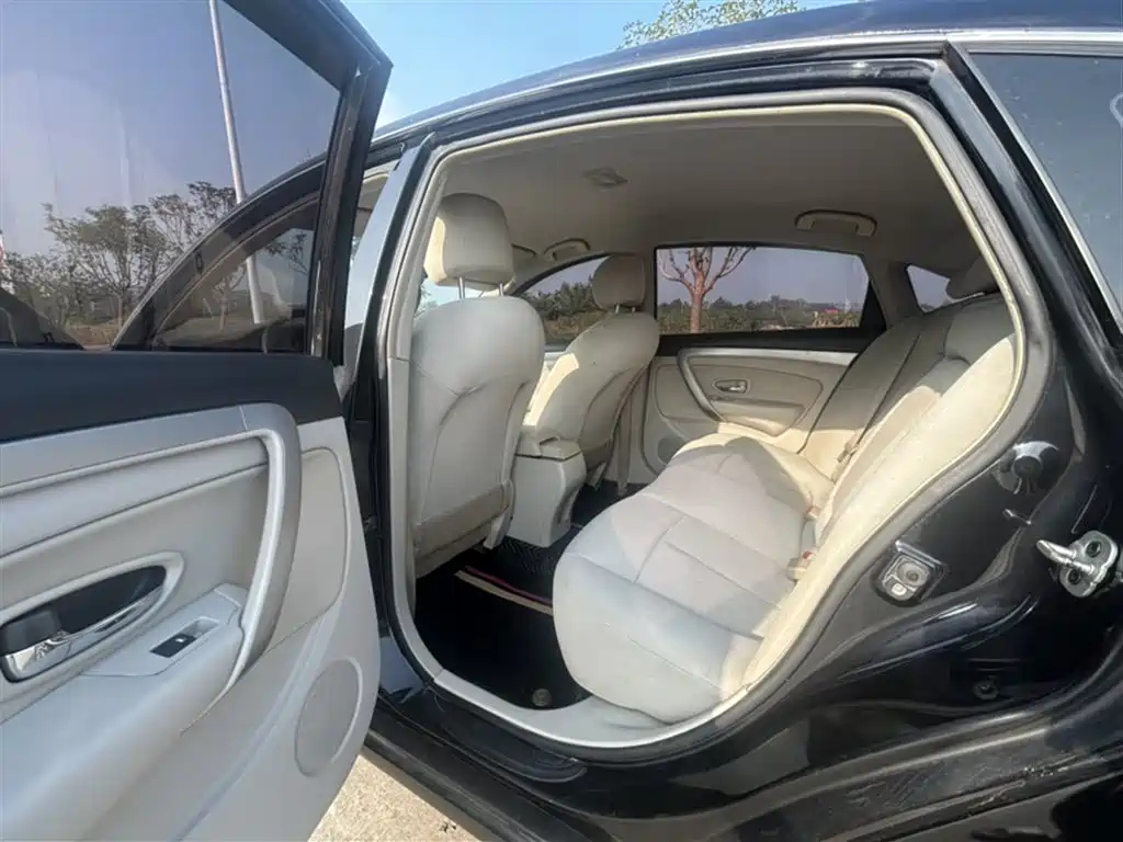 DONGFENG AEOLUS A60 2016